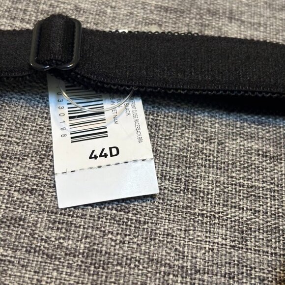 Torrid XO Plunge Push-Up Front-Close Bra, 44D - Picture 9 of 9